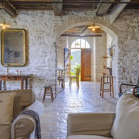 Checello 12 By Marche Villa