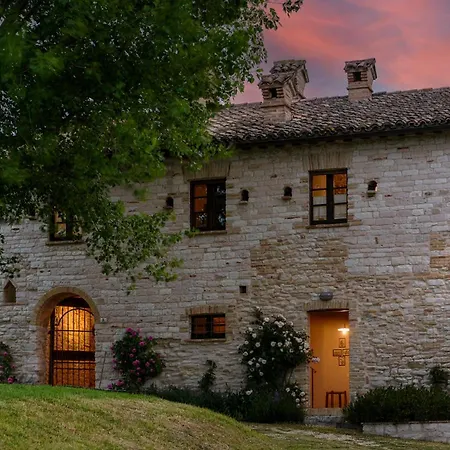 Villa Checello 12, Emma *