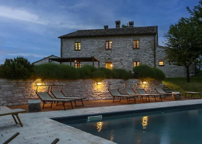 Βίλα Checello 12 By Marche